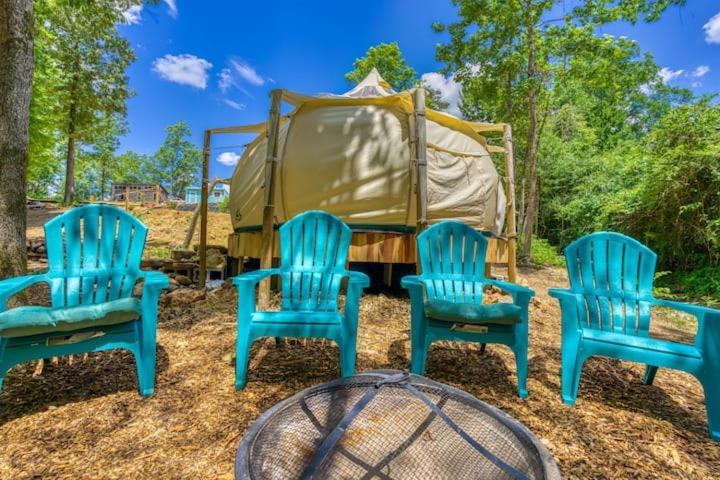 The Aries-A Stargazing, Luxury Glamping Tent Rogersville 외부 사진