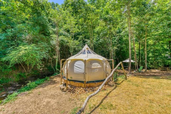 The Aries-A Stargazing, Luxury Glamping Tent Rogersville 외부 사진