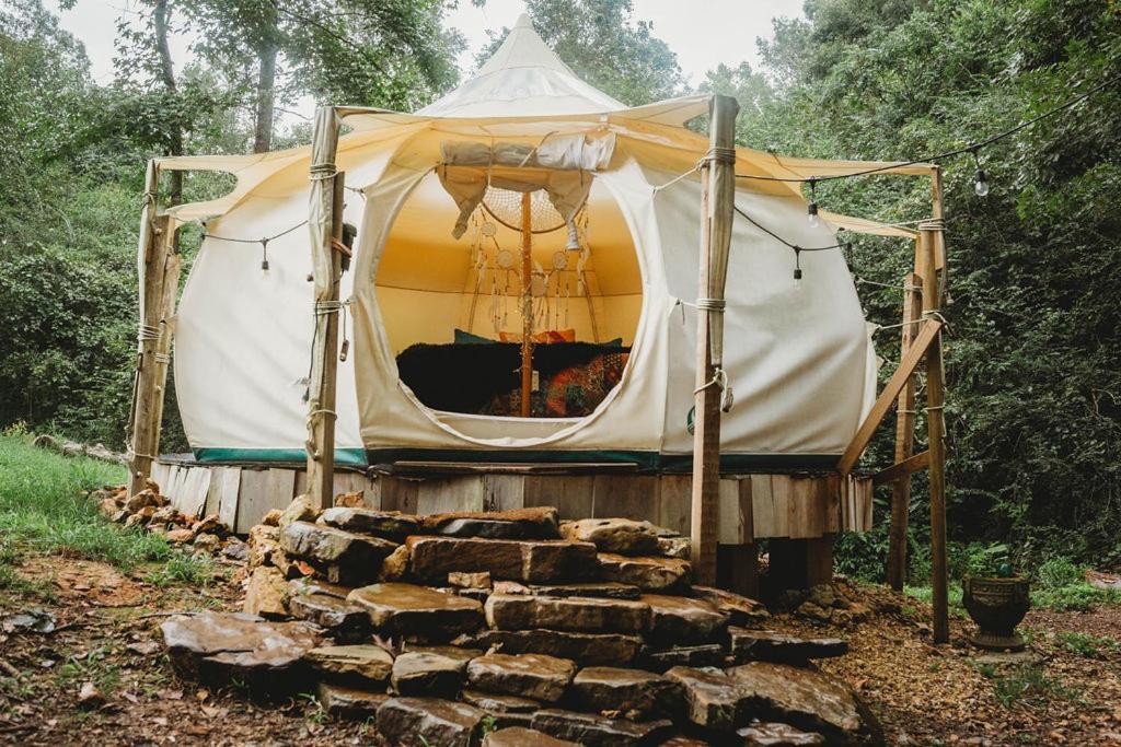 The Aries-A Stargazing, Luxury Glamping Tent Rogersville 외부 사진
